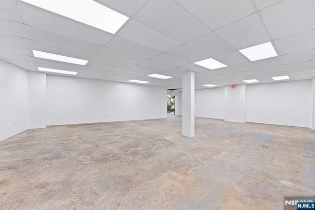 744 Paterson, East Rutherford, NJ 07073