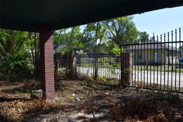 7223 Libby Lane, Pearland, TX 77584