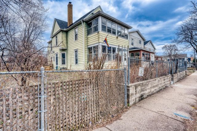 2706 15th Avenue S, Minneapolis, MN 55407