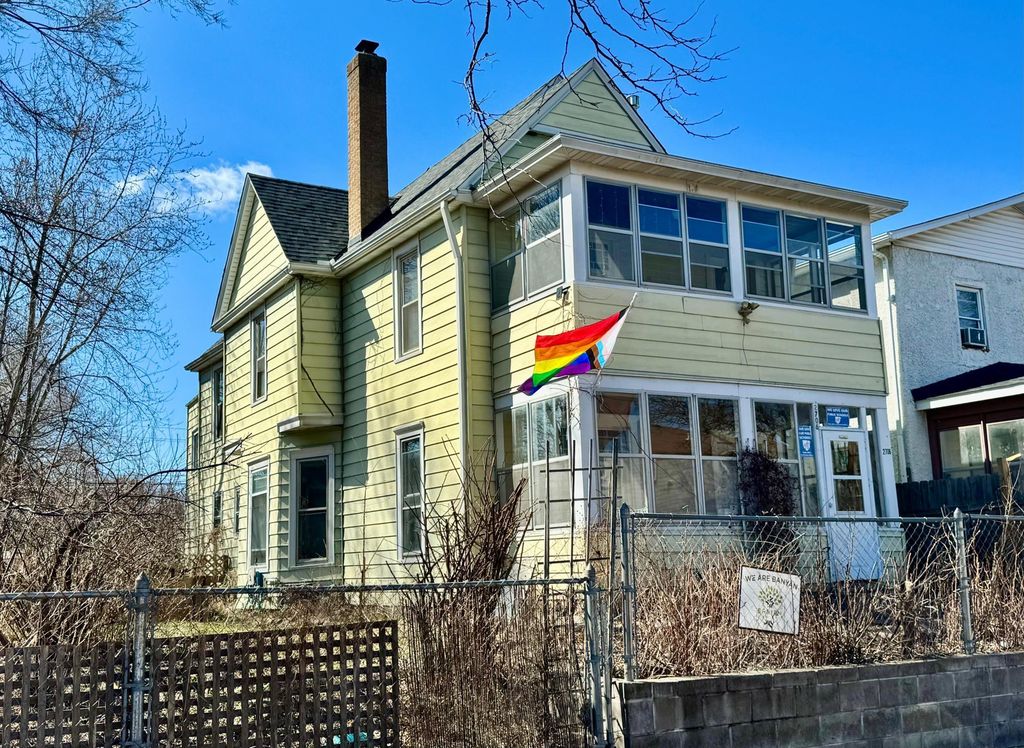 2706 15th Avenue S, Minneapolis, MN 55407