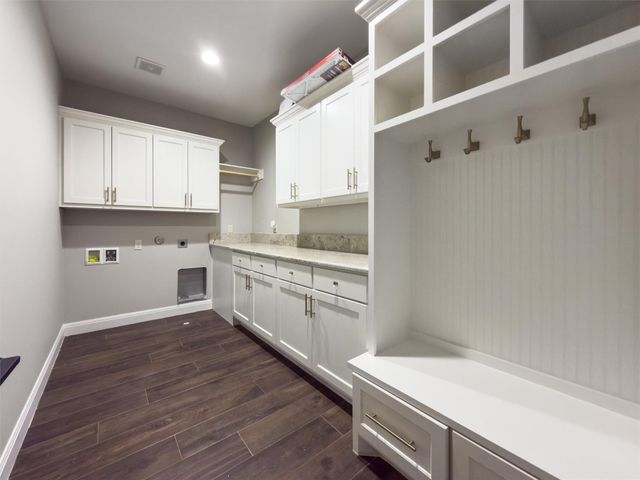 152 Whitney Woods CIR, Georgetown, TX 78633