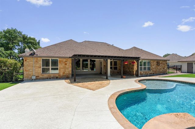 152 Whitney Woods CIR, Georgetown, TX 78633