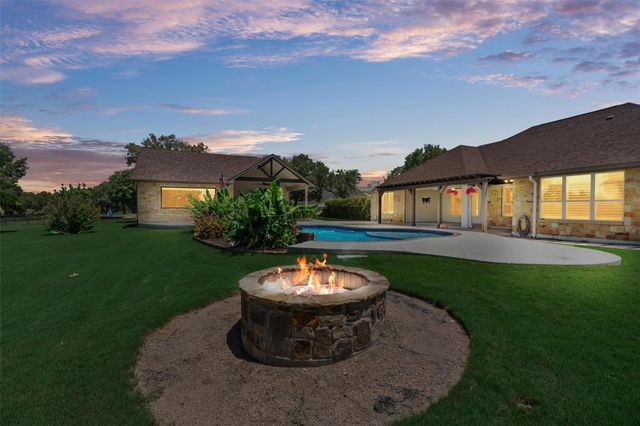 152 Whitney Woods CIR, Georgetown, TX 78633