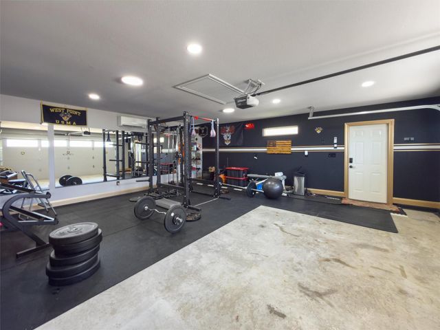 152 Whitney Woods CIR, Georgetown, TX 78633