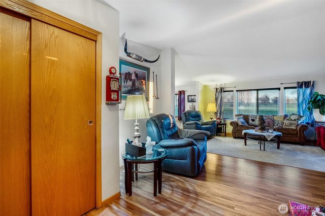 10693 SE Handicap Drive, Warden, WA 98857