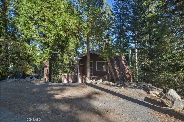 453 Oriole Drive, Twin Peaks, CA 92391