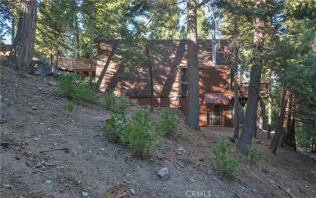 453 Oriole Drive, Twin Peaks, CA 92391
