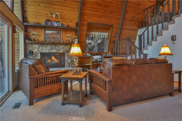 453 Oriole Drive, Twin Peaks, CA 92391
