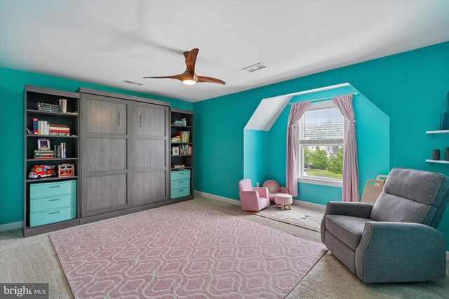 17 FINLEY CT, Lansdale, PA 19446