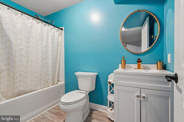 17 FINLEY CT, Lansdale, PA 19446