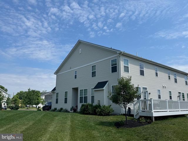 17 FINLEY CT, Lansdale, PA 19446
