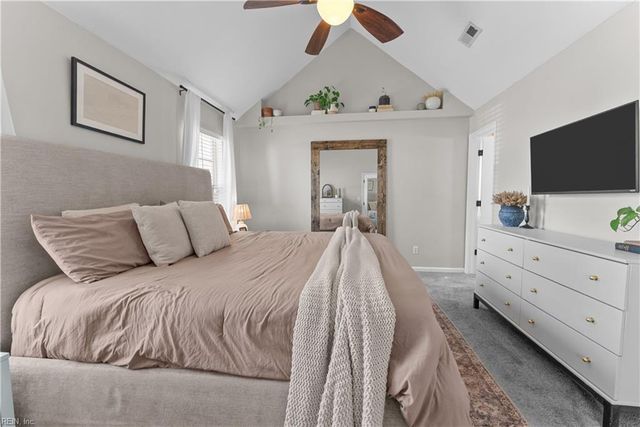 61 Centre Port CIR, Portsmouth, VA 23703