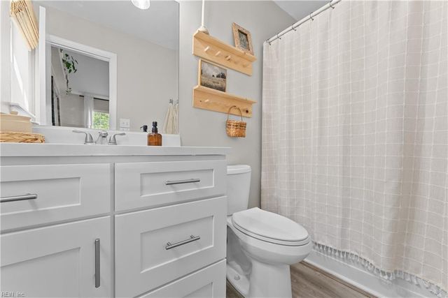 61 Centre Port CIR, Portsmouth, VA 23703