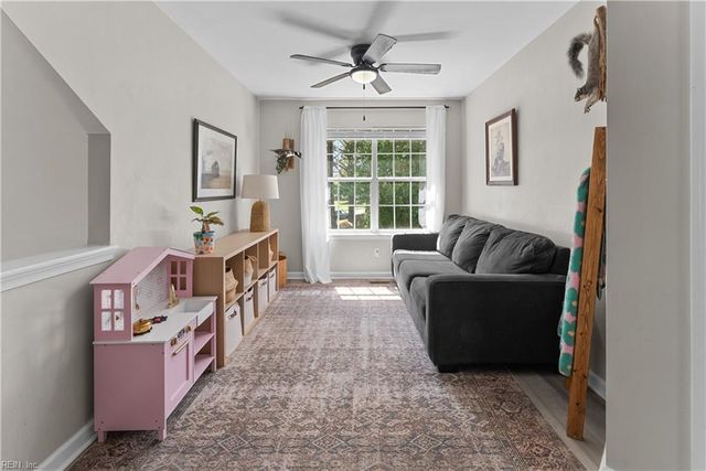 61 Centre Port CIR, Portsmouth, VA 23703
