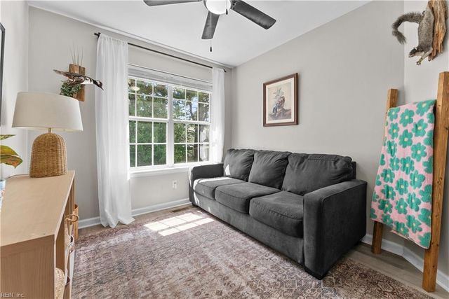 61 Centre Port CIR, Portsmouth, VA 23703