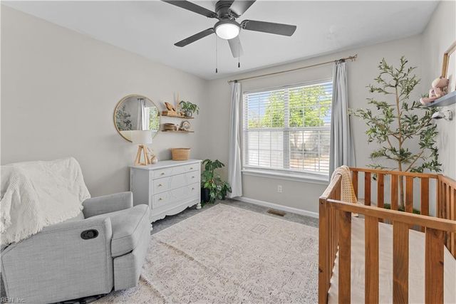 61 Centre Port CIR, Portsmouth, VA 23703