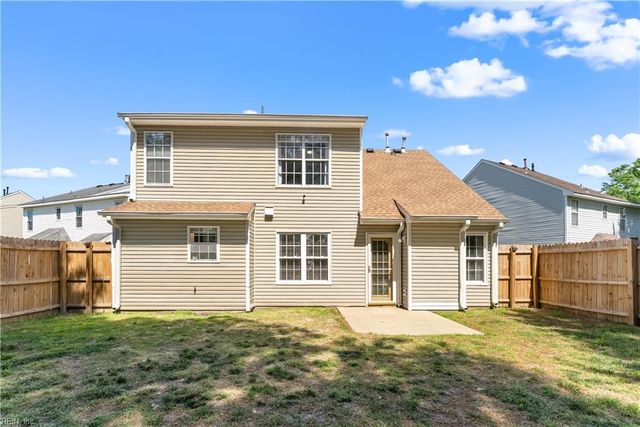 61 Centre Port CIR, Portsmouth, VA 23703