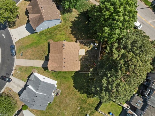 61 Centre Port CIR, Portsmouth, VA 23703