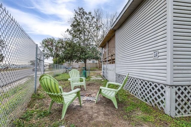 14430 10TH STREET, Dade City, FL 33523
