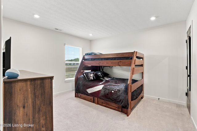 215 Stargaze Dr, Shepherdsville, KY 40165