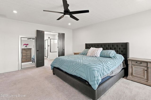215 Stargaze Dr, Shepherdsville, KY 40165