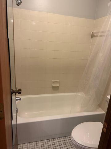 2120 Ridge Drive 31, Saint Louis Park, MN 55416