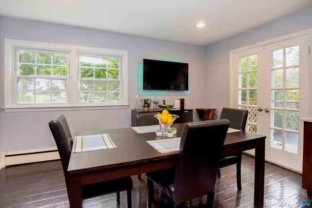 10 Blackberry Lane, Norwalk, CT 06850