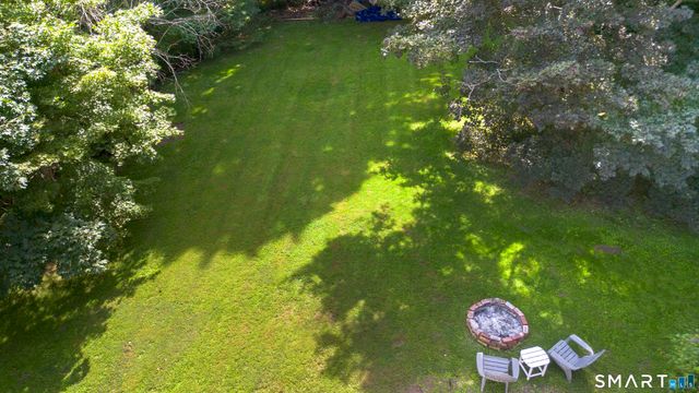 10 Blackberry Lane, Norwalk, CT 06850