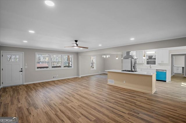 4525 Creekwood Circle NW, Kennesaw, GA 30152