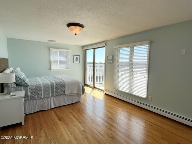 245 24th Avenue, Seaside Park, NJ 08752