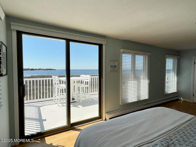 245 24th Avenue, Seaside Park, NJ 08752