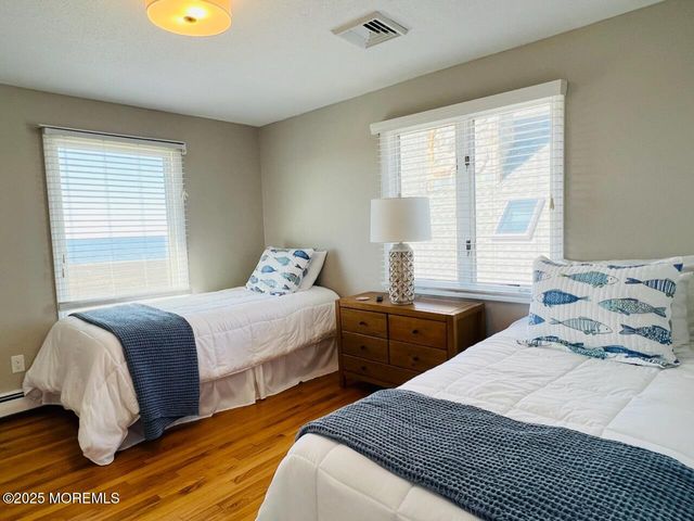 245 24th Avenue, Seaside Park, NJ 08752