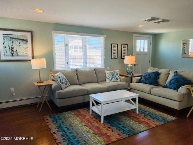 245 24th Avenue, Seaside Park, NJ 08752