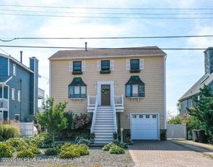 245 24th Avenue, Seaside Park, NJ 08752