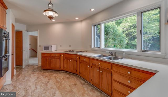 43816 RASPBERRY LN, Hollywood, MD 20636