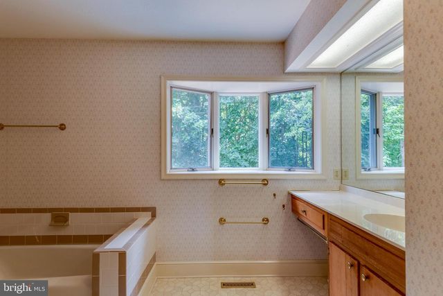 43816 RASPBERRY LN, Hollywood, MD 20636