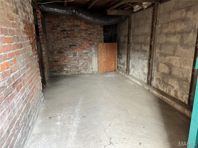 523 E Tremont Street, Hillsboro, IL 62049