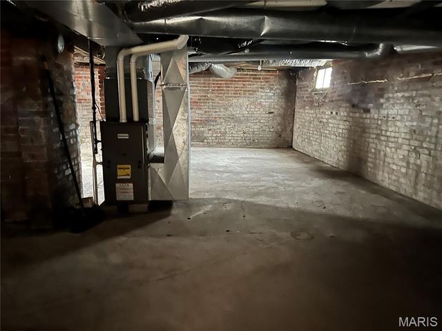 523 E Tremont Street, Hillsboro, IL 62049