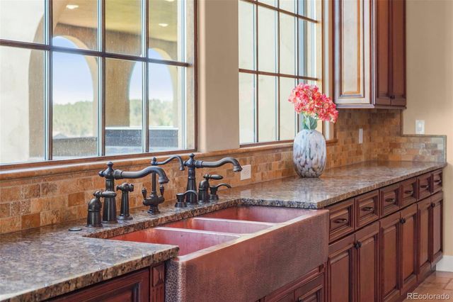 2869 Valley Park Drive, Larkspur, CO 80118