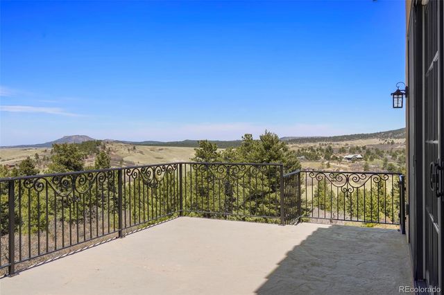 2869 Valley Park Drive, Larkspur, CO 80118
