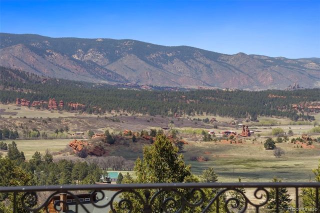 2869 Valley Park Drive, Larkspur, CO 80118