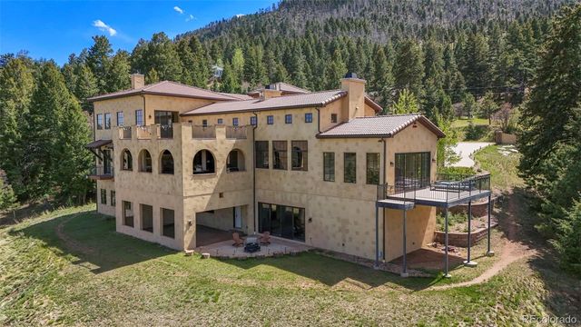 2869 Valley Park Drive, Larkspur, CO 80118