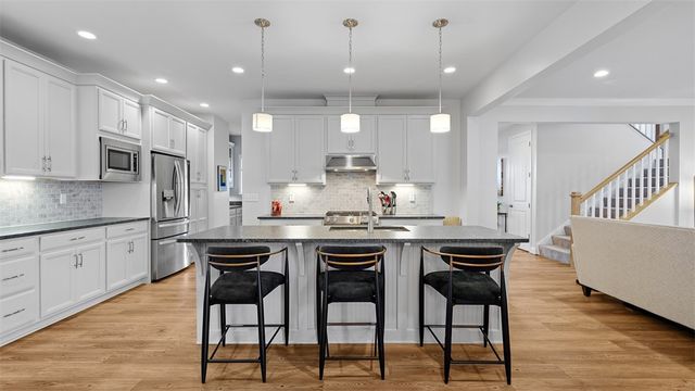 504 Beneficial Dr, Cranberry Twp, PA 16066