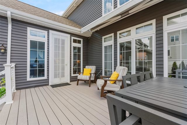 504 Beneficial Dr, Cranberry Twp, PA 16066