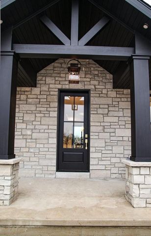 2126 SUMMER BREEZE COURT, Suamico, WI 54313