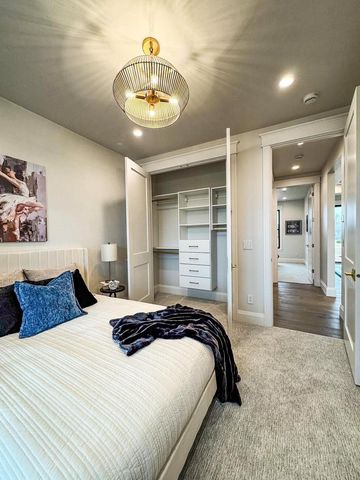 2126 SUMMER BREEZE COURT, Suamico, WI 54313