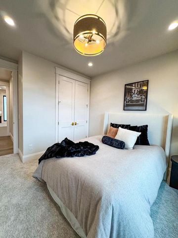 2126 SUMMER BREEZE COURT, Suamico, WI 54313