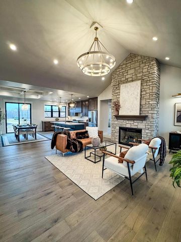 2126 SUMMER BREEZE COURT, Suamico, WI 54313