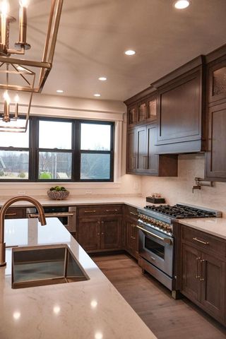 2126 SUMMER BREEZE COURT, Suamico, WI 54313