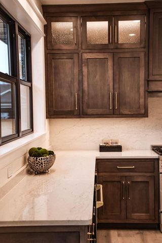 2126 SUMMER BREEZE COURT, Suamico, WI 54313